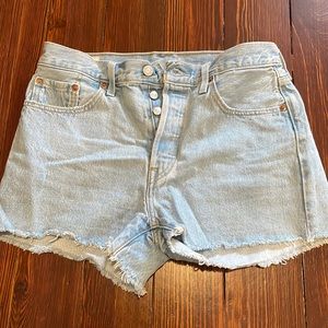 Lightly worn Levi’s Denim Shorts